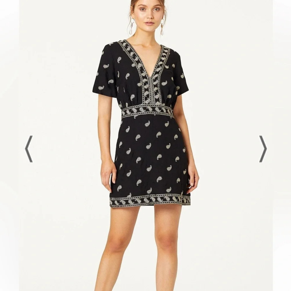 NWT STEVIE MAY Nixi Paisley Embroidered Dress